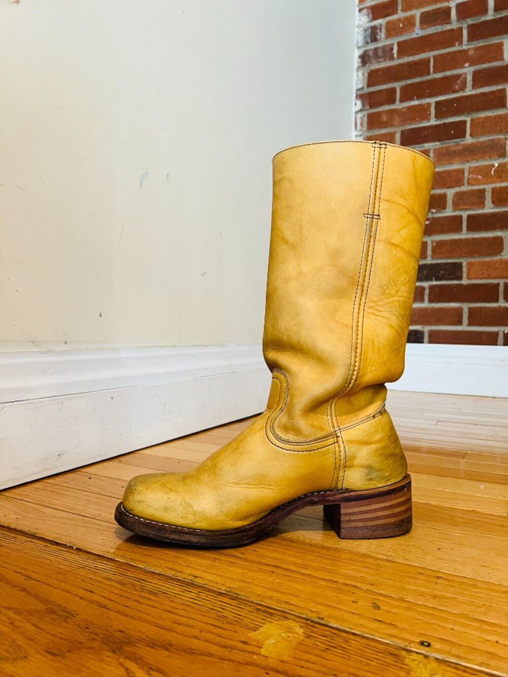 VTG Frye Campus Banana Boots Women 9.5 M Yellow Square Toe Western MADE IN USA - Picture 3 of 16